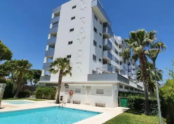 2 Bedrooms Next To The Beach&miramar Shopping Center-swimming Pool-parking Fuengirola