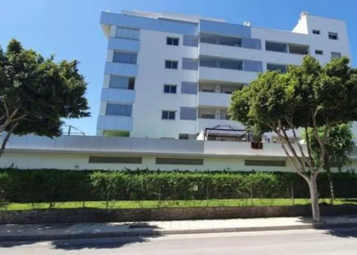 2 Bedrooms Next To The Beach&miramar Shopping Center-swimming Pool-parking * Fuengirola