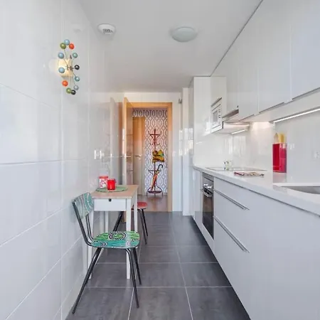 2 Bedrooms Next To The Beach&miramar Shopping Center-swimming Pool-parking