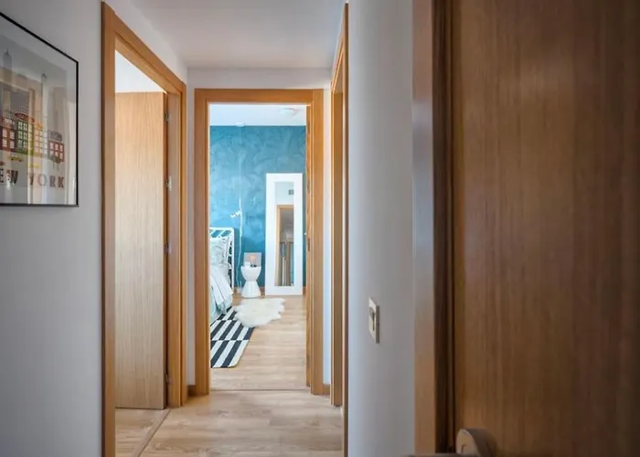 Appartement 2 Bedrooms Next To The Beach&miramar Shopping Center-swimming Pool-parking