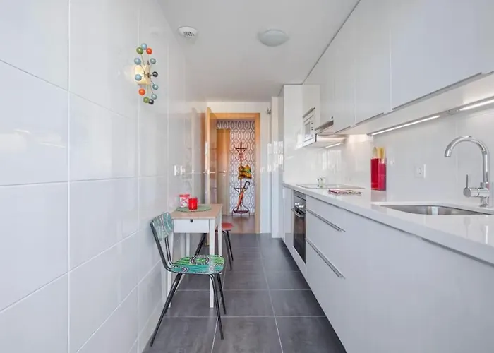 2 Bedrooms Next To The Beach&miramar Shopping Center-swimming Pool-parking