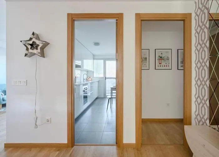 Appartement 2 Bedrooms Next To The Beach&miramar Shopping Center-swimming Pool-parking