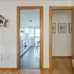 Apartament 2 Bedrooms Next To The Beach&miramar Shopping Center-swimming Pool-parking